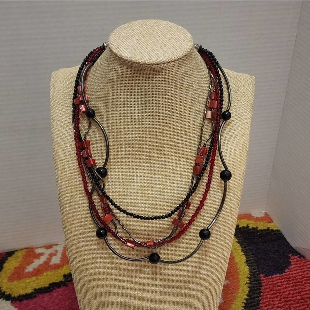 TRESKA black‎ and red multi strand necklace new